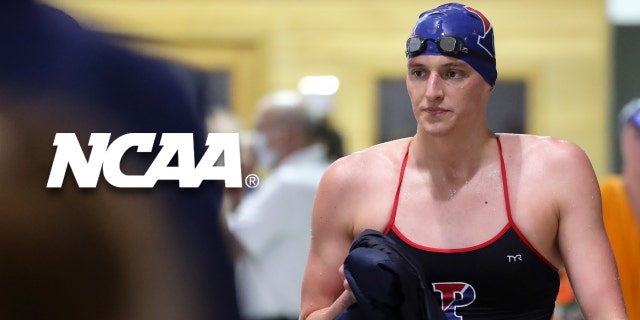 FILADELFIA, PA - ENERO 8: Lia Thomas de los Cuáqueros de Pensilvania después de ganar el 500 evento de estilo libre durante un tri-meet contra los Bulldogs de Yale y el Dartmouth Big Green en Sheerr Pool en el campus de la Universidad de Pensilvania en enero 8, 2022 en FiladelfiaPensilvaniaia.