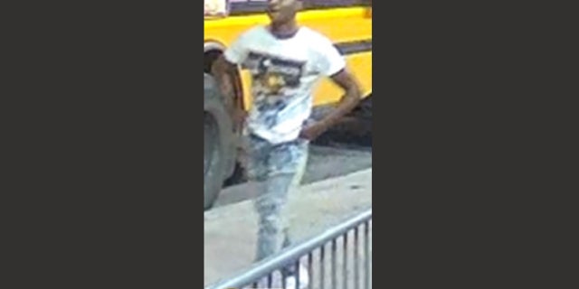NYPD seeking the man, 사진, in connection with the Jan. 22 hate crimes attack (뉴욕 경찰)