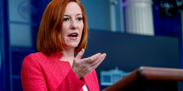 Press secretary Jen Psaki speaks at the White House press briefing in Washington, 星期五, 一月. 14, 2022.