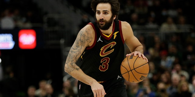 Ricky Rubio #3 of the Cleveland Cavaliers drives to the baskert during the second half of the game against the Milwaukee Bucks at Fiserv Forum on December 18, 2021 in Milwaukee, Wisconsin. Cavaliers defeated the Bucks 119-90.