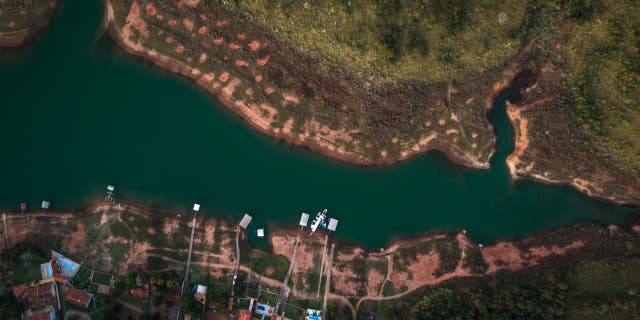 Low water levels in the Rio Grande River during a drought at the Furnas Reservoir in Furnas, Minas Gerais state, Brazil, on Monday, June 28, 2021. (Getty Images)