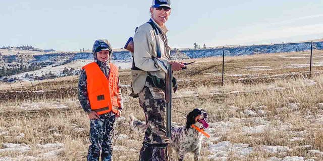El perro de Roger Jacobs, Salado, escapó de su casa en Montana el dic.. 22 y no fue encontrado hasta diciembre. 29, después de pasar una semana en temperaturas bajo cero.