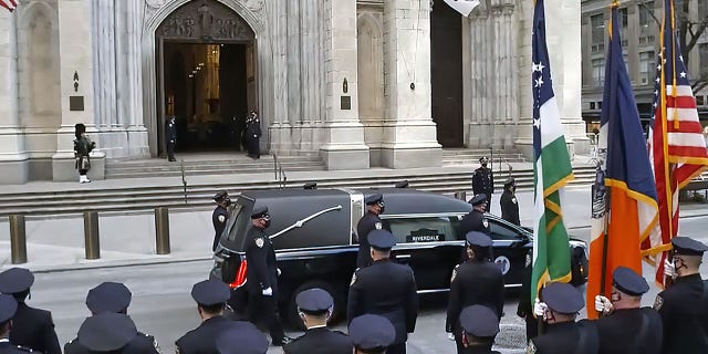 Thousands of mourners at Rivera's wake at St. Patrick's