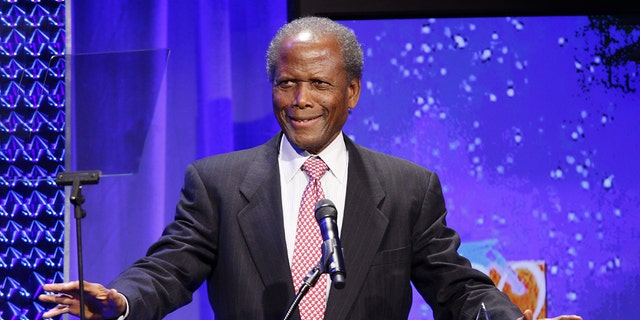 Actor Sidney Poitier speaks at the Fulfillment Fund's Annual Stars Gala at the Beverly Hilton Hotel Oct. 23, 2007, in Beverly Hills, California.