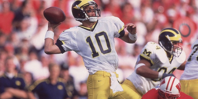 Michigan QB Tom Brady in action against Wisconsin.