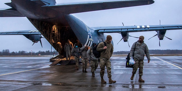 Airmen from the 4th Fighter Wing at Seymour Johnson Air Force Base, N.C. and the 48th Fighter Wing, Royal Air Force Lakenheath, England, arrive at Ämari Air Base, Estonia, Jan. 24, 2022. 