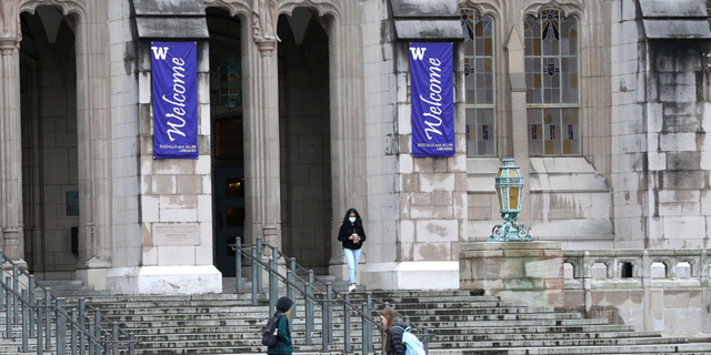 Students are seen at the University of Washington in Seattle, March 6, 2020.