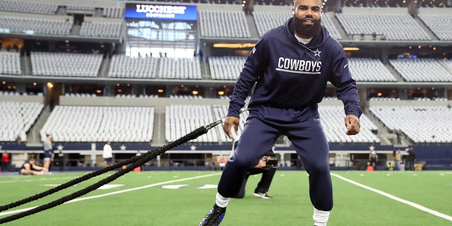 Dallas Cowboys running back Ezekiel Elliott before the NFC wild card playoff game against the San Francisco 49ers on Jan. 16, 2022, in Arlington, Texas.