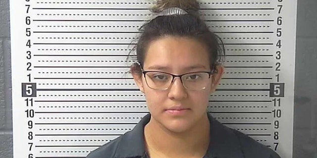 アレクシスアビラ, 18, is expected to be arraigned Jan. 12 at Lea County District Court in Lovington, ニューメキシコ, after allegedly abandoning her newborn baby in a dumpster.