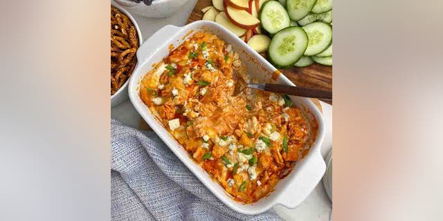 Healthy Buffalo Chicken Dip by Cara Lanz, Midwestern HomeLife (Midwesternhomelife.com)