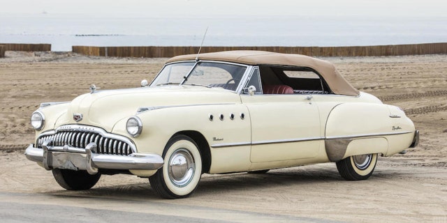 The 1949 Buick Roadmaster Convertible features a straight-eight-cylinder engine.