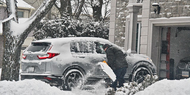 Steps should be taken to clear off your windows before driving. 