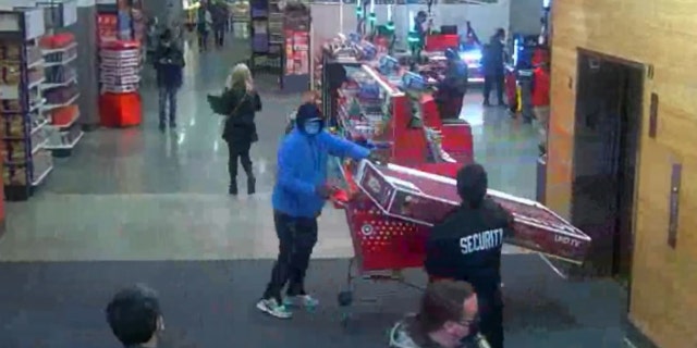 Rampant retail theft making inflation worse, threatens bleeding businesses, economists say Rampant retail theft making inflation worse, threatens bleeding businesses, economists say