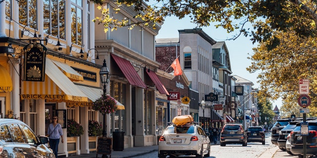 Eat fresh crab cakes and coleslaw and sling back Pinot Grigio or the two docksides forever along Rhode Island's pristine harbor, Newport.