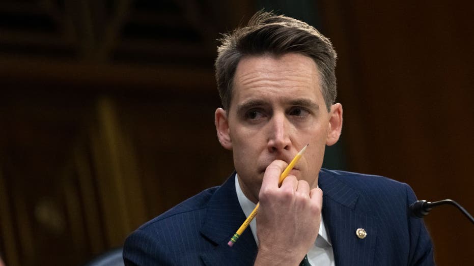 Hawley probes Missouri transgender center over alleged ‘experimental treatments’ on minors