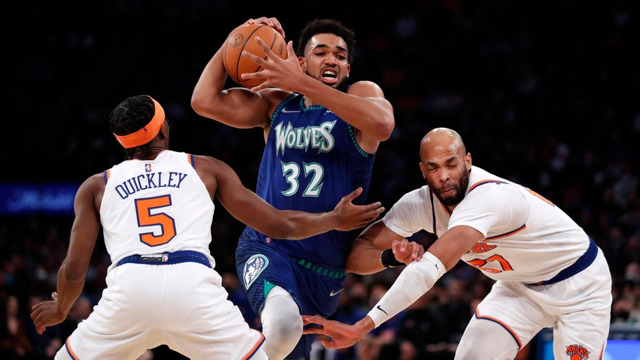 Karl-Anthony Towns’ three-point play helps Wolves edge Knicks 112-110
