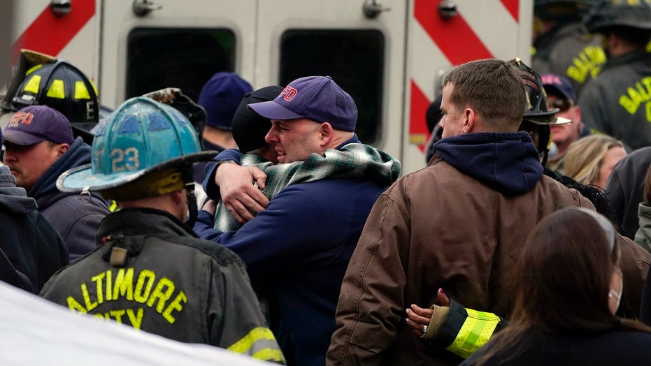 英雄のために名誉を与えられた倒れたボルチモア消防士, 'bravery' as city mourns 'heartbreaking' tragedy