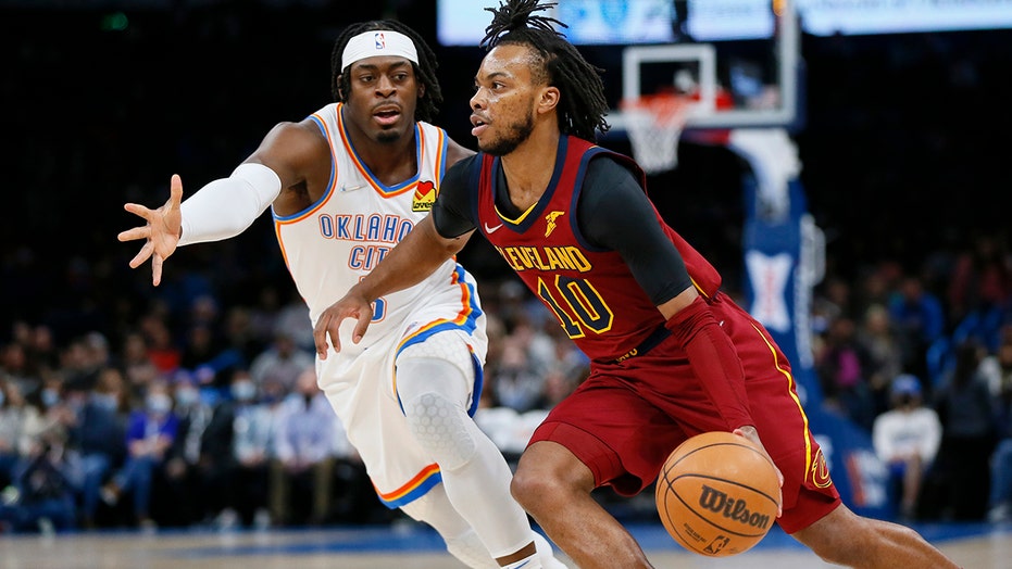 Darius Garland has 27 points, 18 assists to help Cavs beat Thunder
