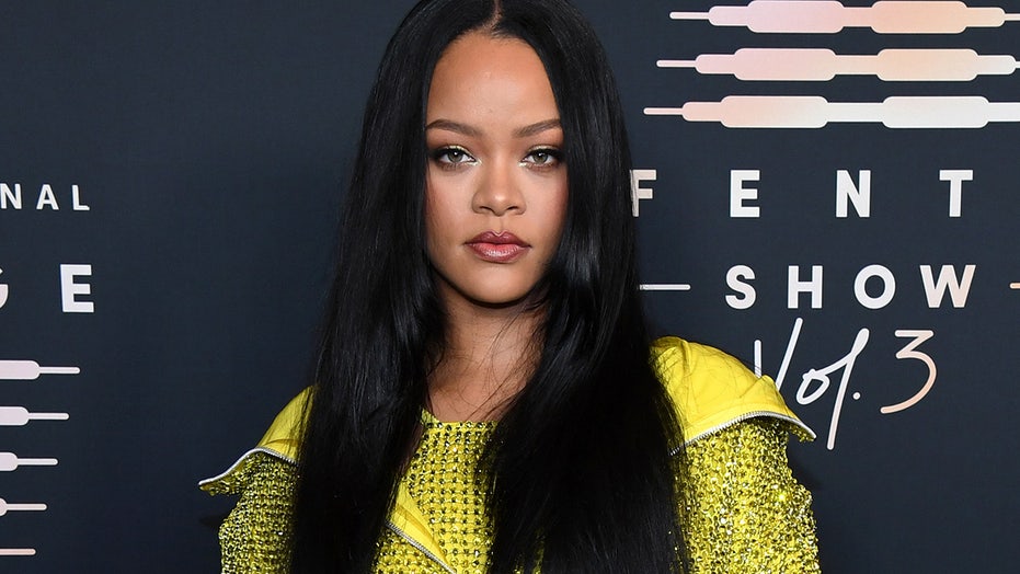 Rihanna pregnant with first child, displays growing baby bump alongside A$  AP Rocky in Harlem