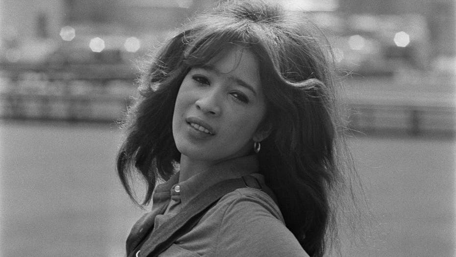 Ronnie Spector: Celebrities react to ’60s icon’s death