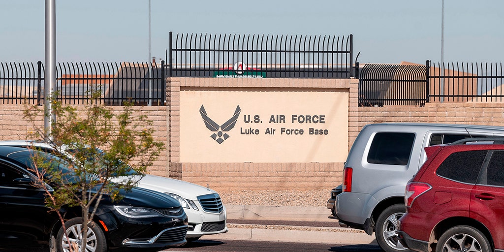 Fighter jet crashes at Luke AFB in Arizona; pilot survives - Vimarsana News
