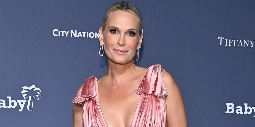 Watch: Molly Sims Shares the Hilarious Way She Influences Her Husband -  Sports Illustrated Lifestyle
