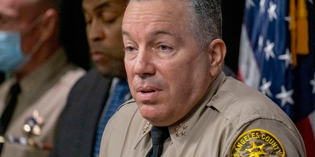Ex-Los Angeles Sheriff Alex Villanueva blasted over 'deputy gangs' in new scathing watchdog report - Vimarsana News