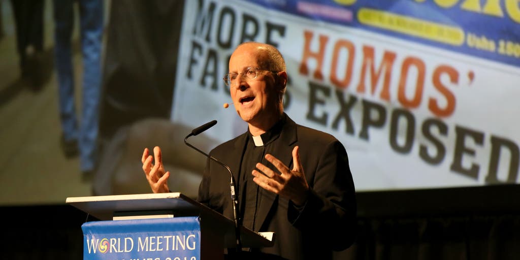 James Martin, SJ on X: An incredible passage from Pope Francis' document  Gaudete et Exsultate, taking aim at Catholics with an obsession with the  law, an absorption with social and political advantages [