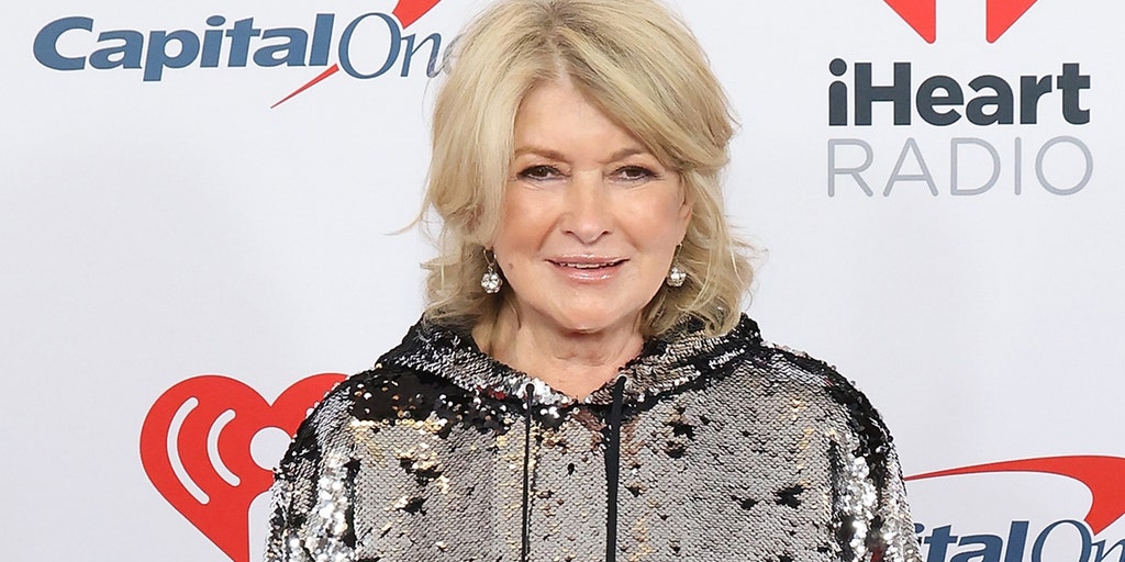 Martha Stewart's 4 dogs killed her 'defenseless' cat after it was mistaken for an intruder - Vimarsana News