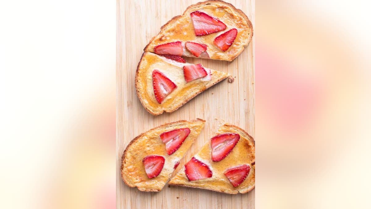 Custard toast with strawberries