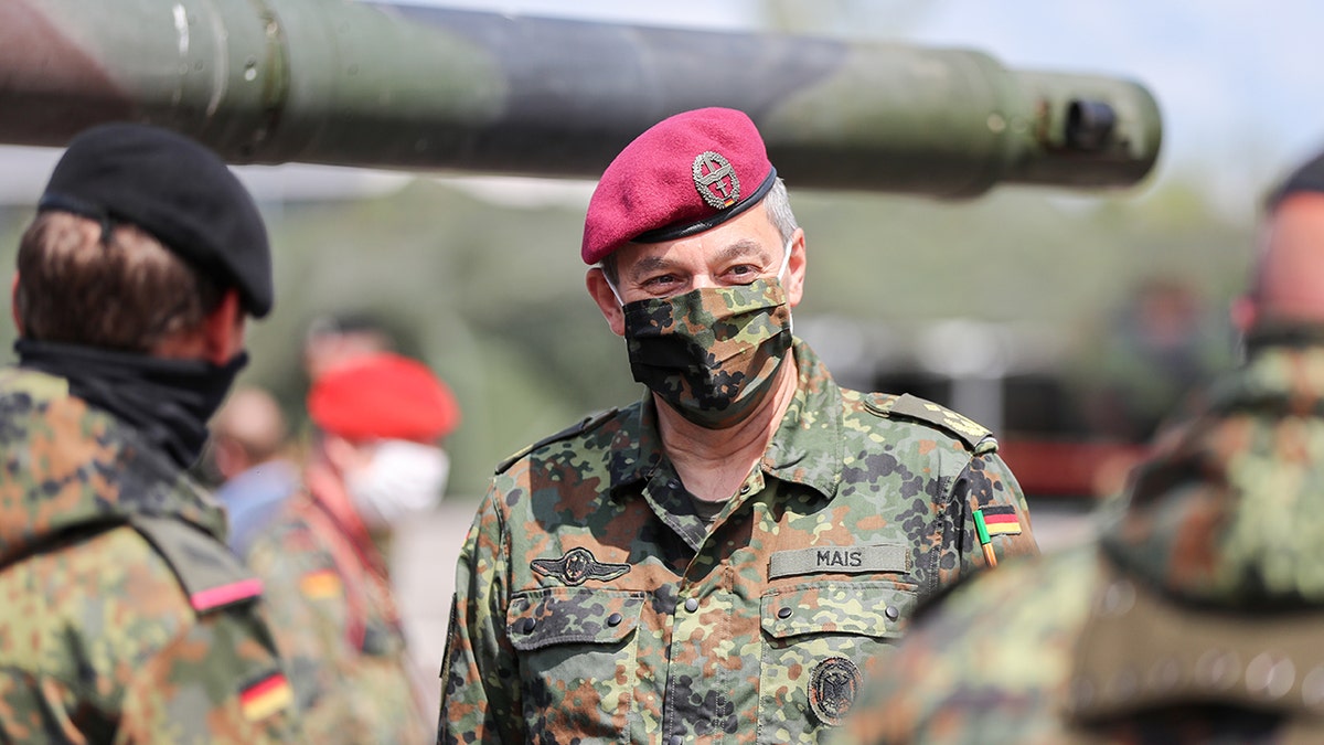 German army 'standing bare,' limited in combat readiness, top