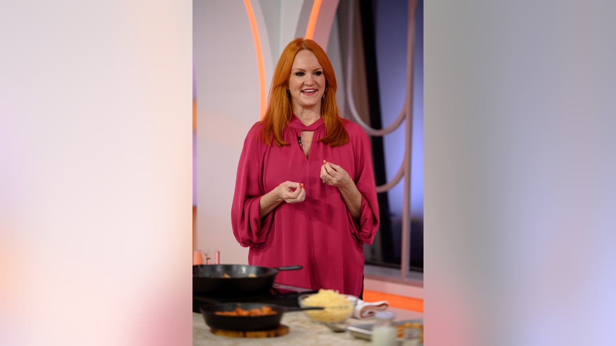 Pioneer Woman' star Ree Drummond reveals the secrets behind her 55-pound  weight loss: 'I had to start