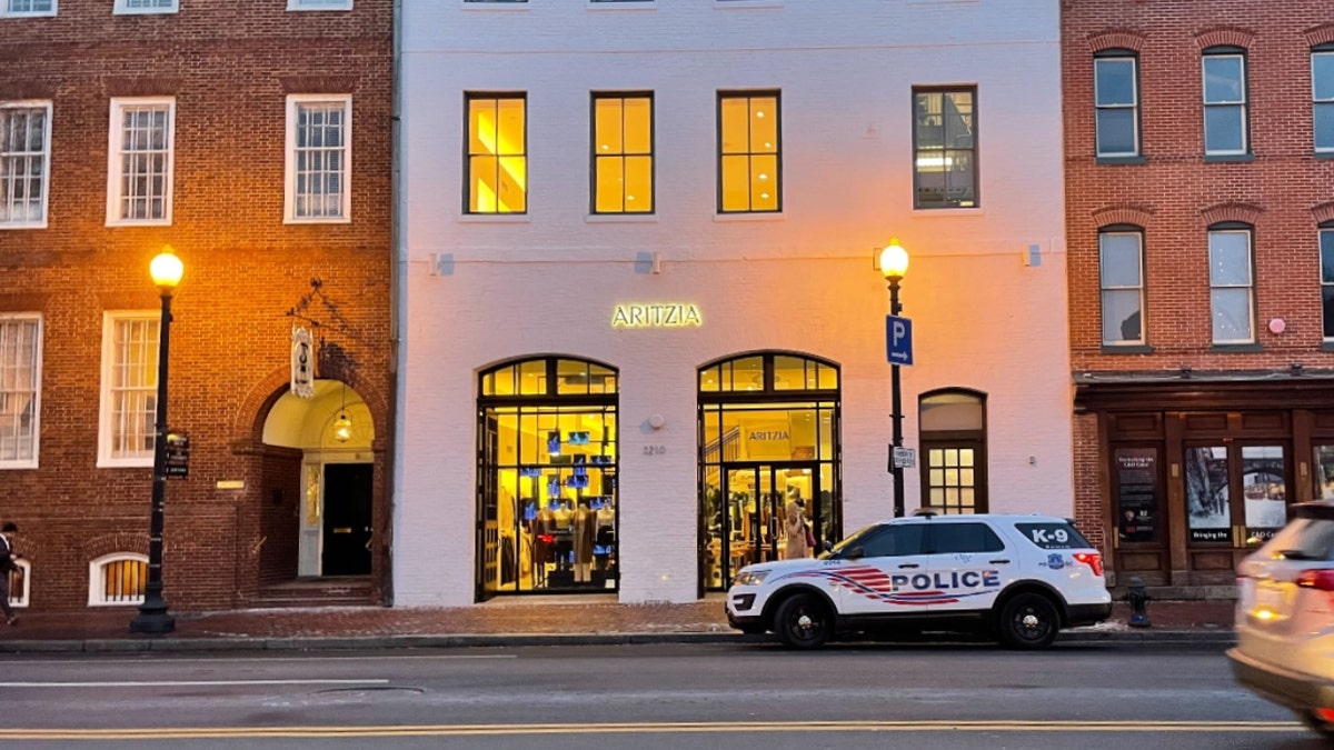 Police vehicle on M St. NW in Georgetown (Fox News)