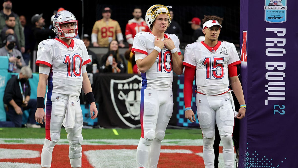 Mac Jones f the New England Patriots, Justin Herbert of the Los Angeles Chargers and Patrick Mahomes of the Kansas City Chiefs 