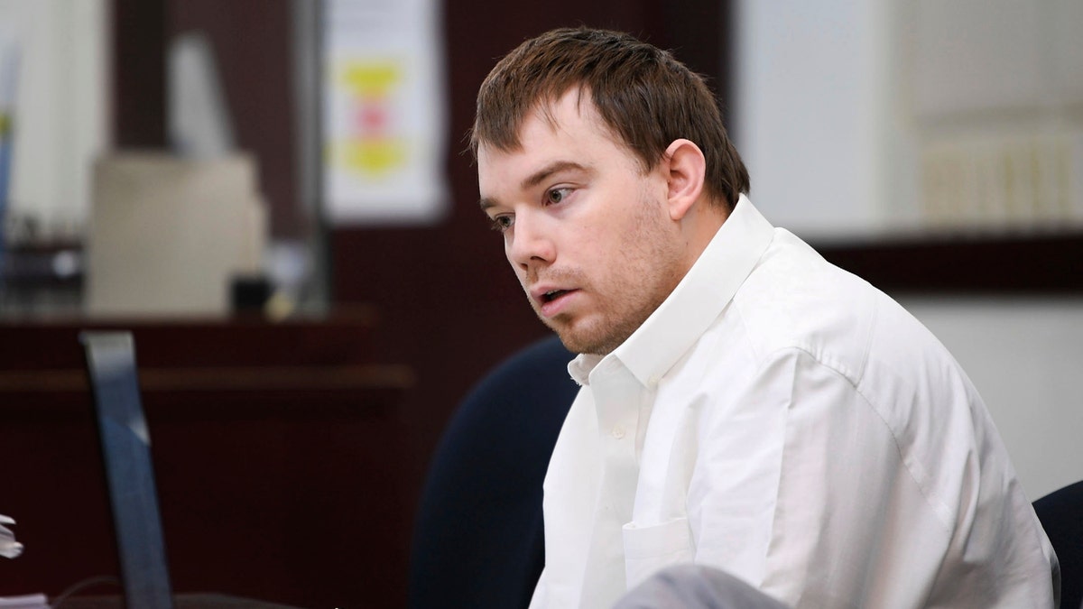 Nashville Waffle House shooter Travis Reinking in court