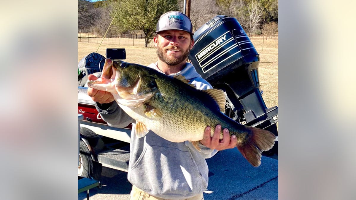 Anglers reel in 2 legacy-class fish in Texas over same weekend