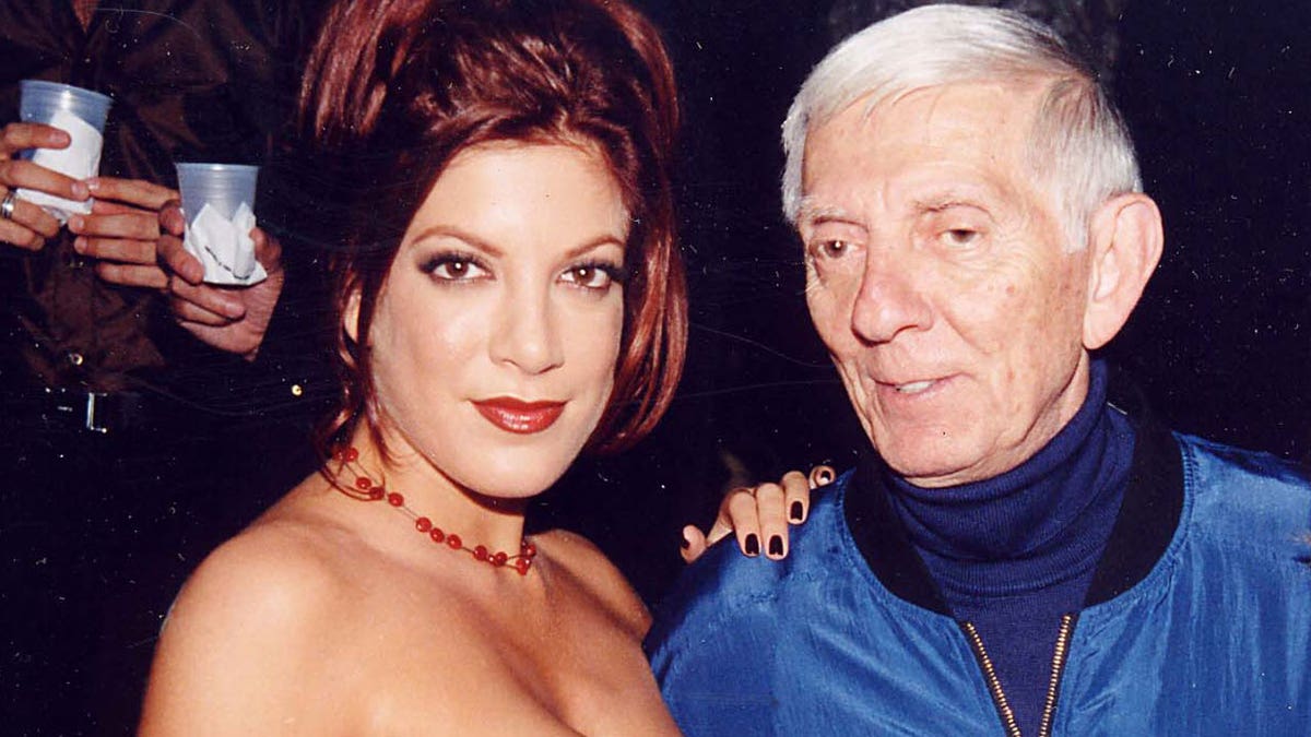 A photo of Tori and Aaron Spelling