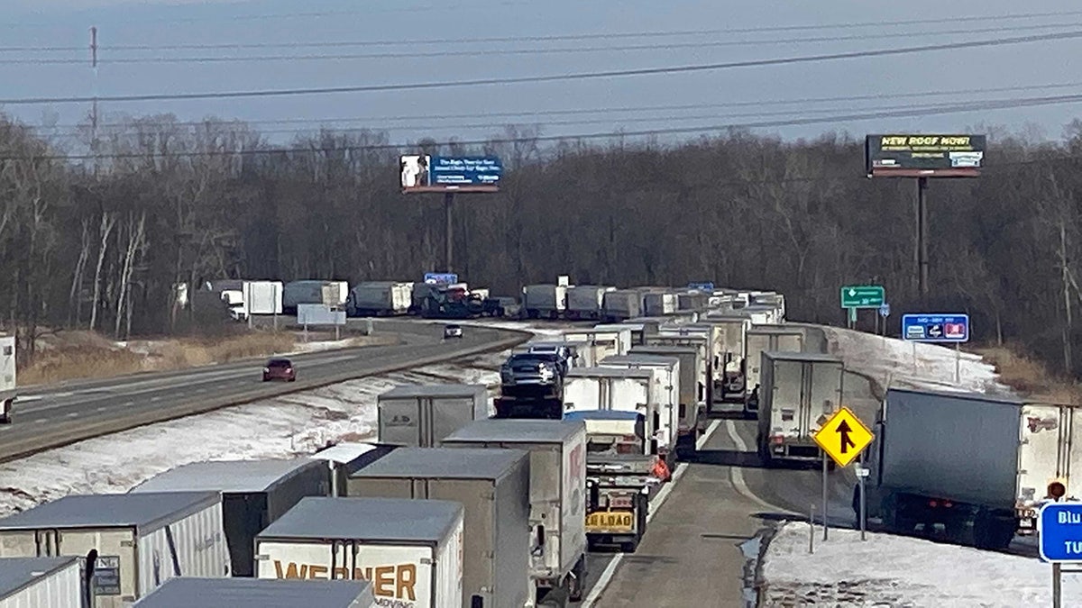 Truck convoy