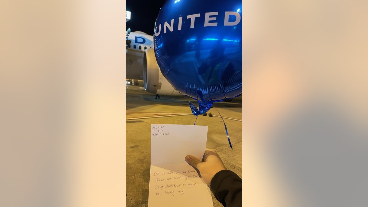 Note from United Airlines about baby born on flight