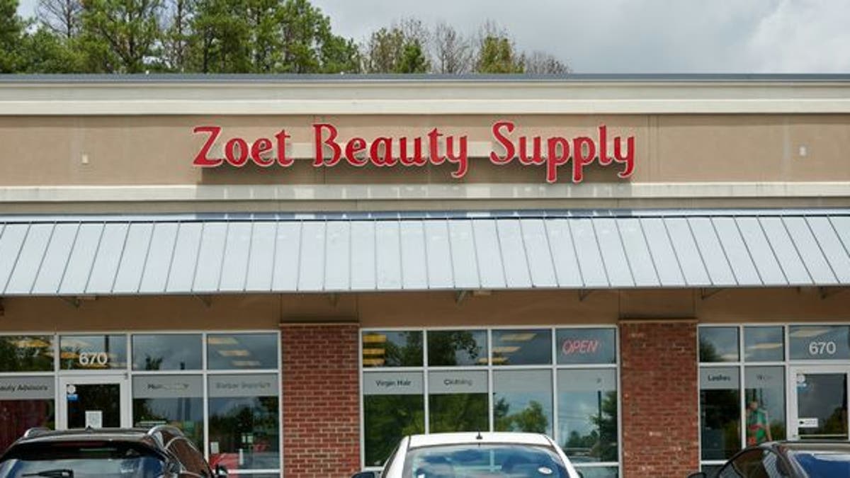 An Atlanta beauty supply store was hit by burglars who took over $15,000 worth of hair, authorities say.