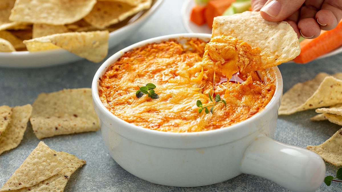 Buffalo chicken dip with chips