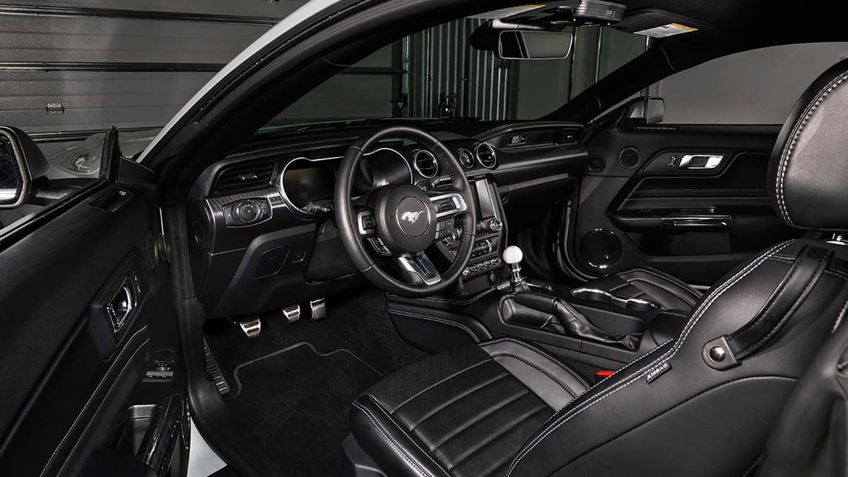Ford has filed a patent for a new manual transmission that would make the clutch pedal optional.