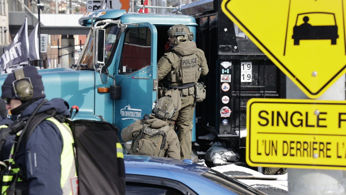 Ottawa police began securing the city’s downtown over the weekend as the three-week standoff reached a boiling point between law enforcement and demonstrators.