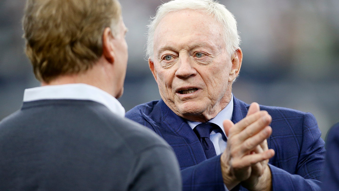 Jerry Jones2