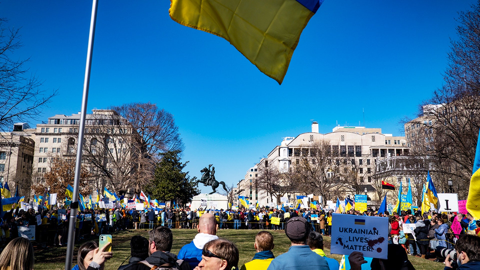 Photos Dc Protesters Express Support For Ukrainians Call For Tougher Sanctions Fox News 