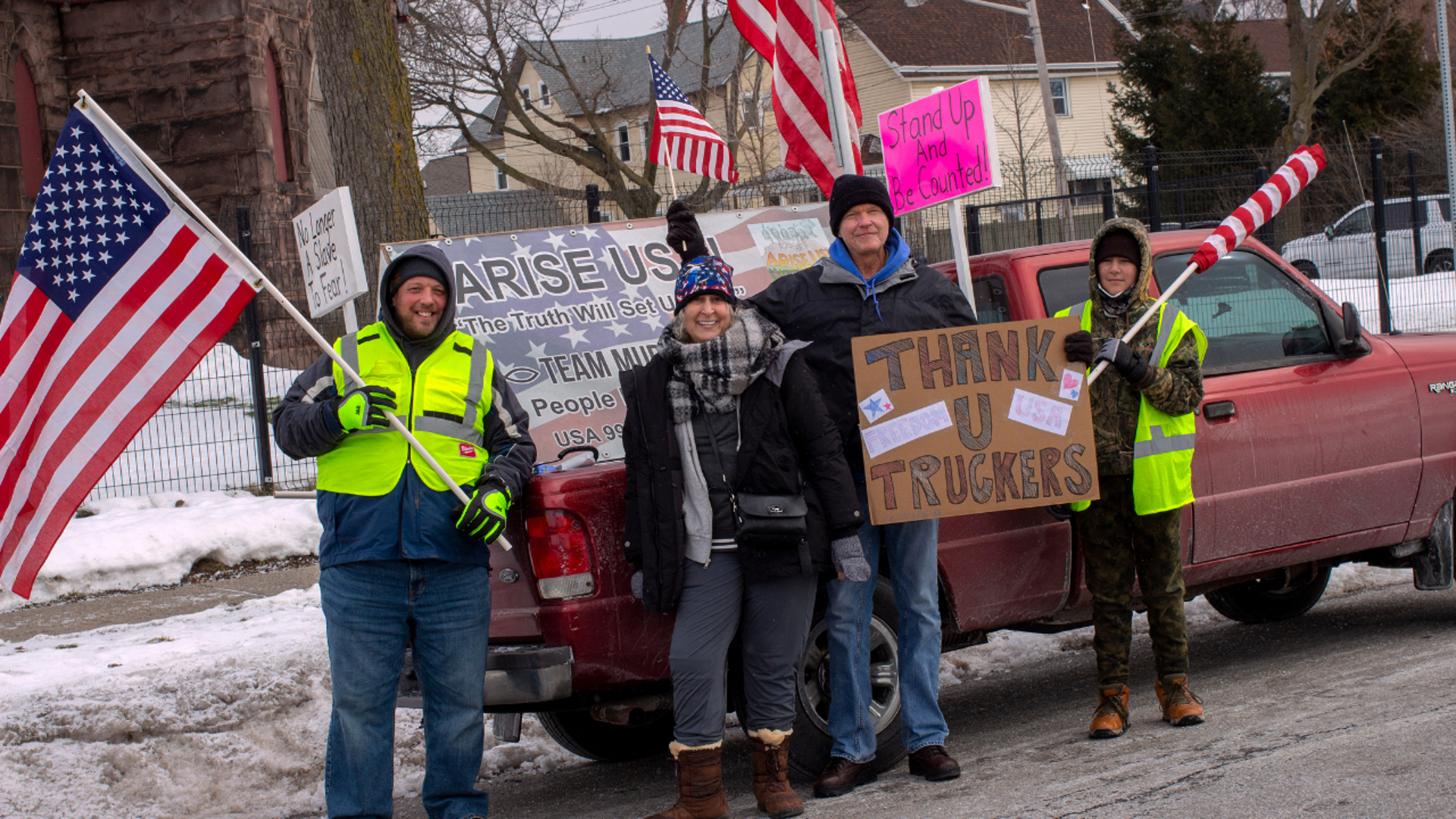 Freedom Convoy protesters gather near the Buffalo Peace Bridge.