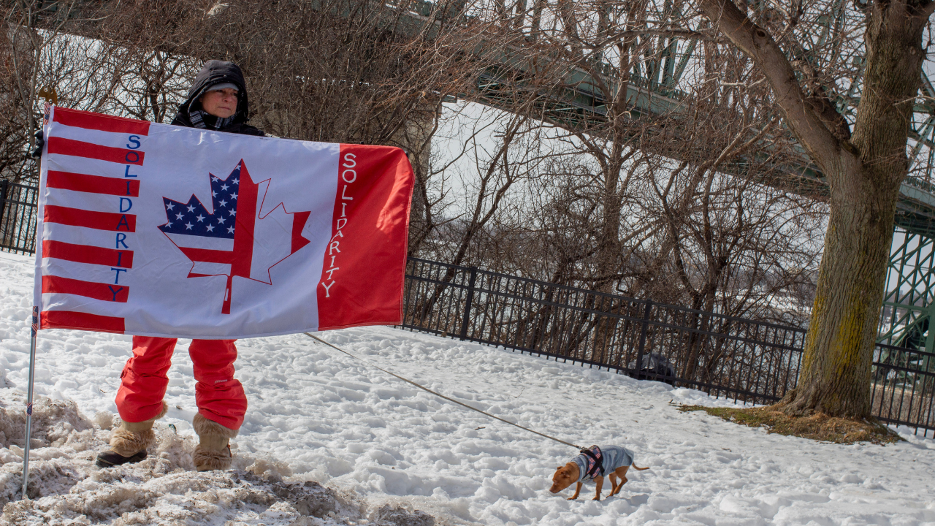 Freedom Convoy protesters gather near the Buffalo Peace Bridge.