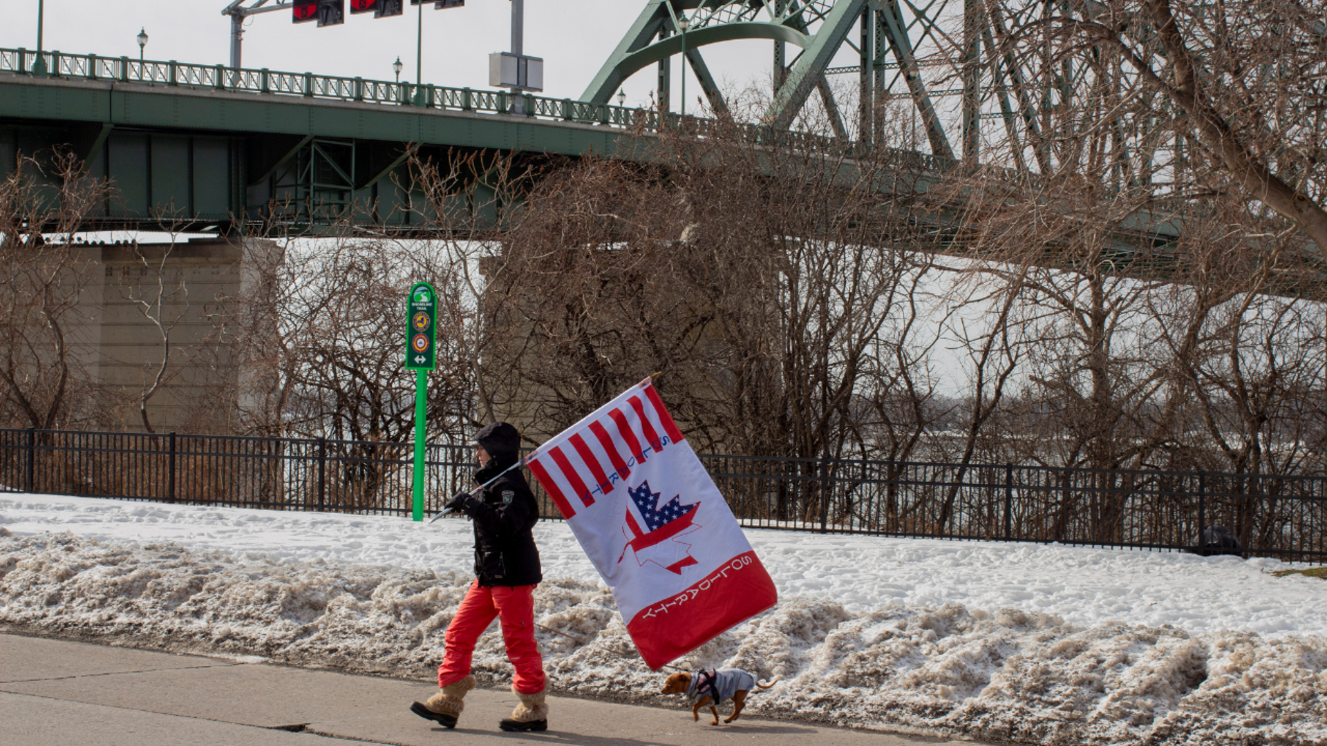 Freedom Convoy protesters gather near the Buffalo Peace Bridge.