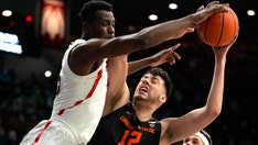 No. 3 Arizona rolls in second half, tops Oregon State