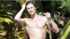 Shawn Mendes shows off physique during shirtless Hawaii stroll